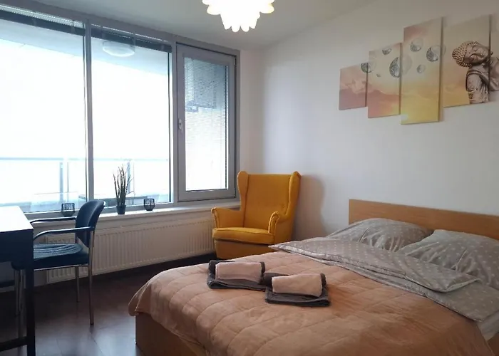 A Zen Getaway With Garage Parking