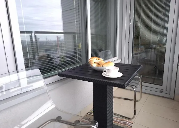 A Zen Getaway With Garage Parking Lejlighed Bratislava