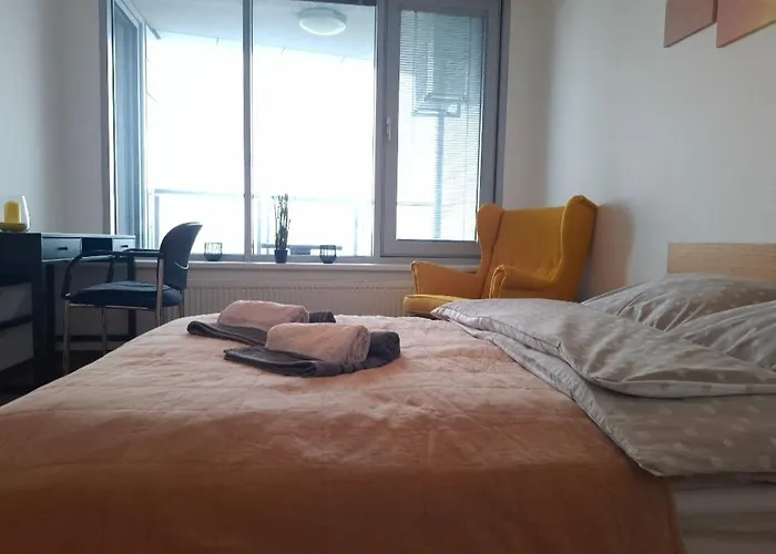 A Zen Getaway With Garage Parking Lejlighed Bratislava